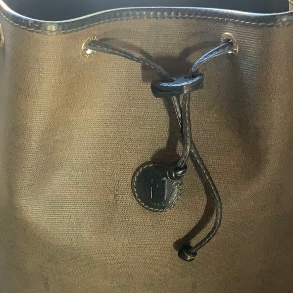 Fendi Vintage Bucket Bag✨ gorgeous💕 - Picture 8 of 15